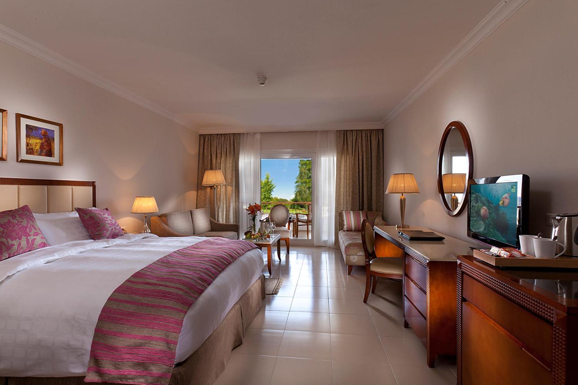 Baron Palace Sahl Hasheesh Hurghada Eksteriør billede A room at the hotel