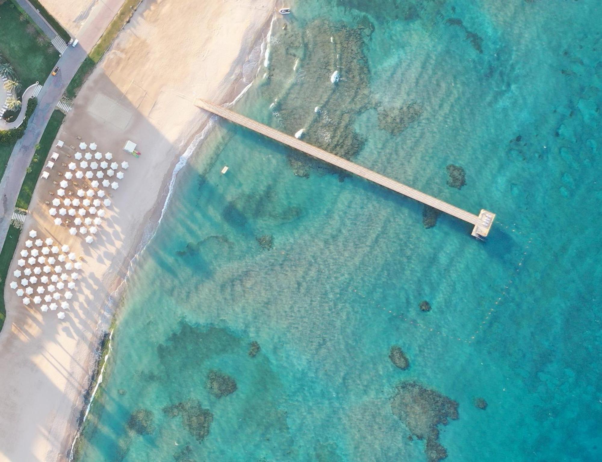 Baron Palace Sahl Hasheesh Hurghada Eksteriør billede Aerial view of the pier